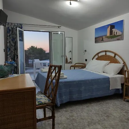 Frühstückspension Tenuta I Giardini Del Salento 3*